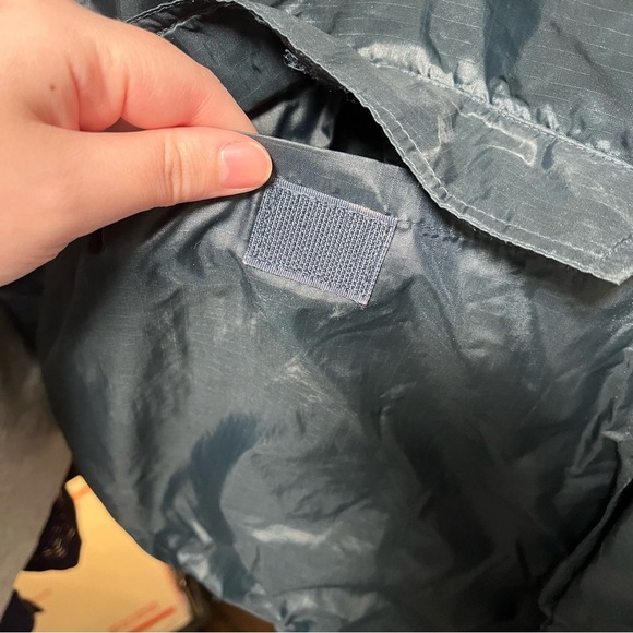 Universal Studios Vintage Hollywood Square Rain Hooded Jacket unisex Black LG - Picture 9 of 9